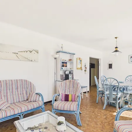 Sejour Pour 8 Avec Piscine En Bord De 度假居